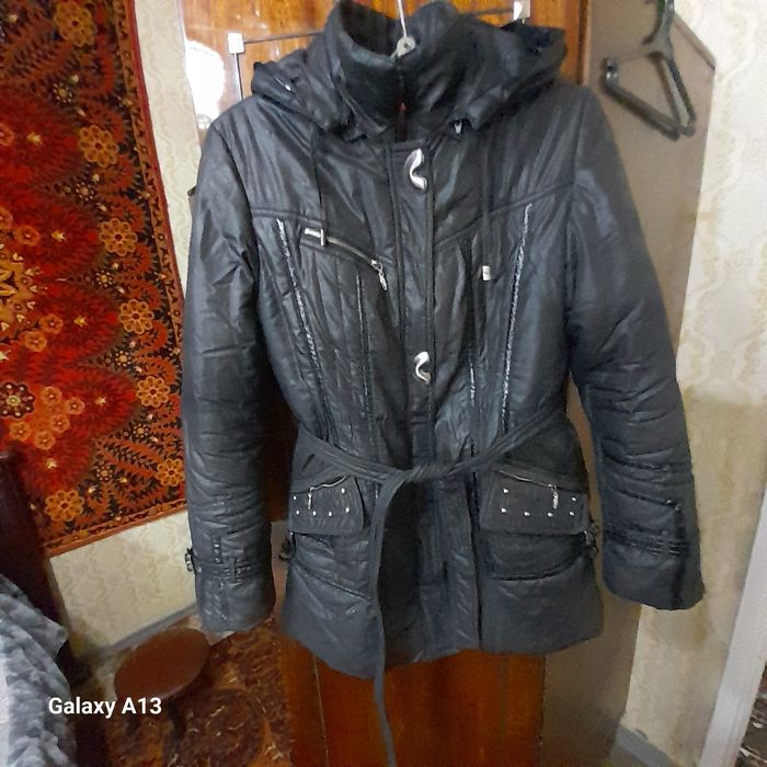 Продаётся женская куртка
