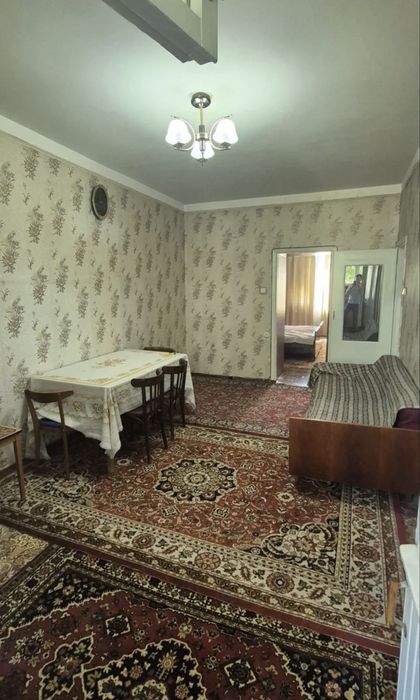 Сдается 2 ком Эко базар Массив Феруза