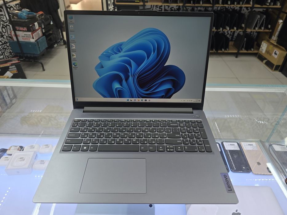 Ноутбук Lenovo core i5 12450H озу 8gb ssd512gb