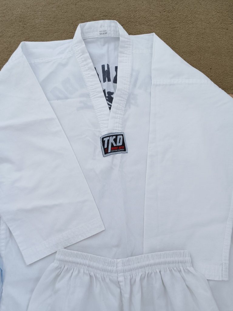 Dobok Taekwondo 130 cm