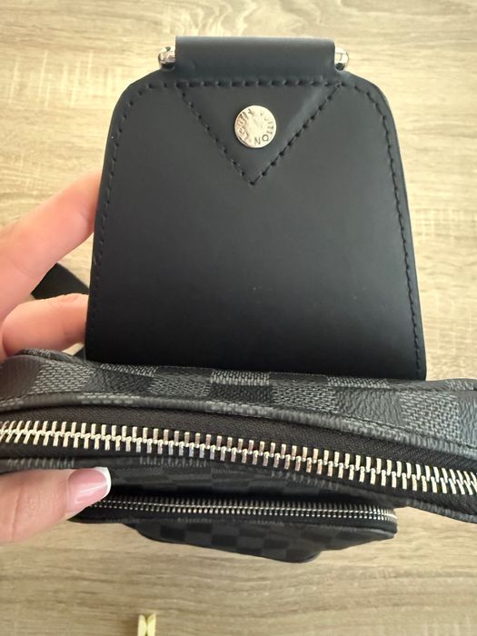 Мъжка чанта Louis Vuitton Avenue Sling Bag