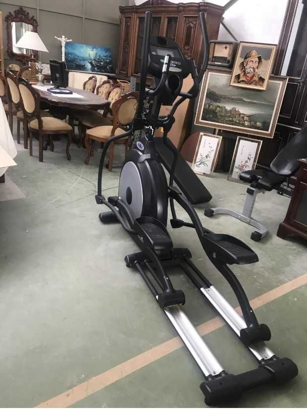 Кростренажор Amila XE150 Elliptical, Кардио Уреди, Фитнес Оборудване