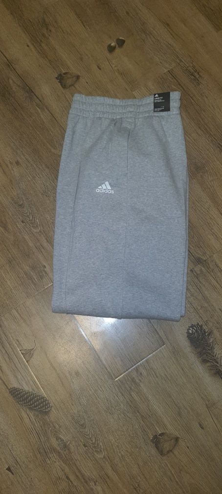 Pantaloni Adidas Studio PT