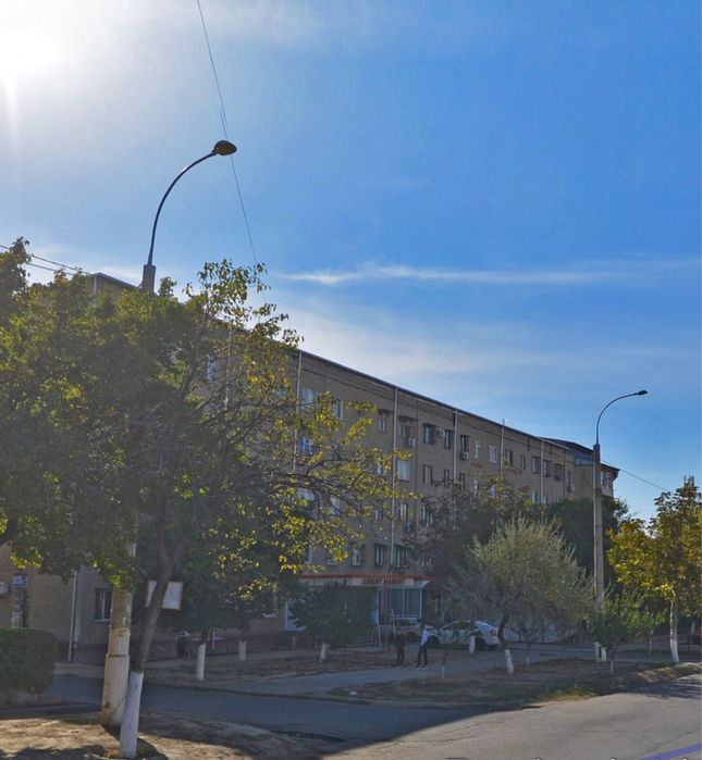 Ibn Sino Mavzesida uy srochno sotiladi