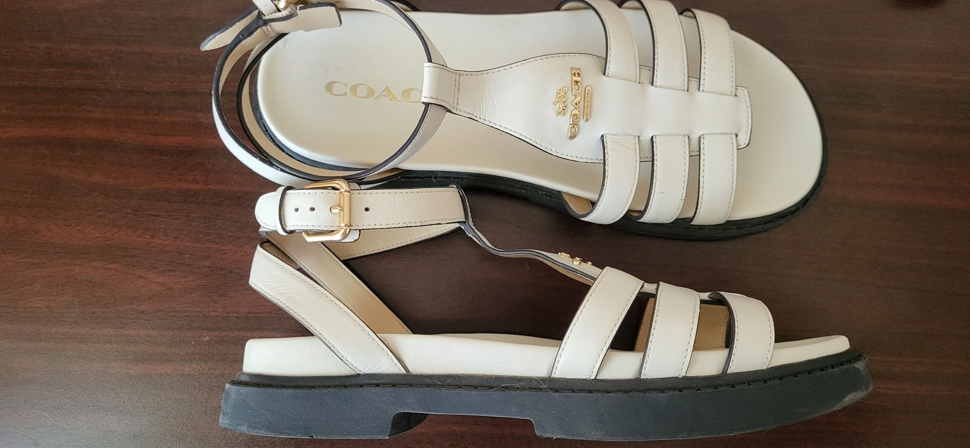 Дамски сандали COACH