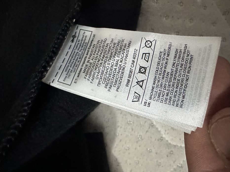 Adidas Originals Trefoil essentials full-zip hoodie in black