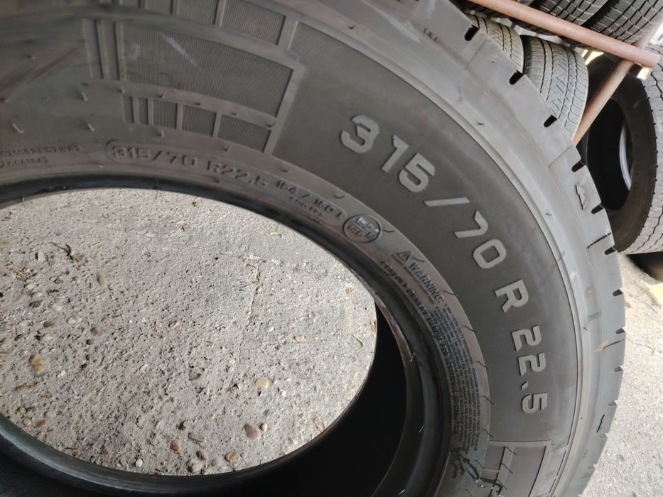 315/70 R22,5 Pirelli Prometeon  DOT 2823 una bucata