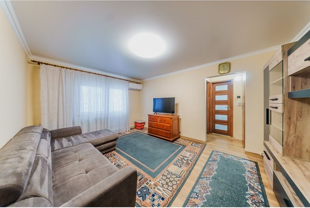 Apartament la cheie,renovat, etajul 1, Confectii