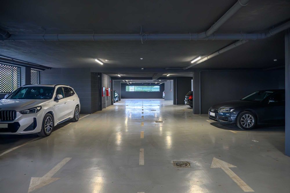 Black Friday DECEMBRIE, Gata de mutare, Ap. 4 camere Bd Mamaia 294B