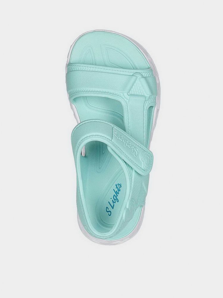 Чисто нови детски сандали Skechers