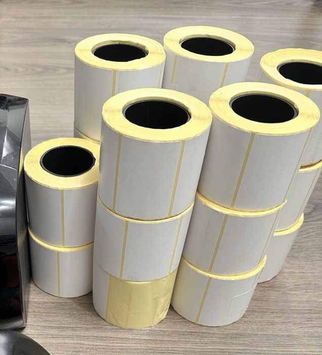 Рулоны термоэтикетки 58*40 мм для магазина и маркетплейса