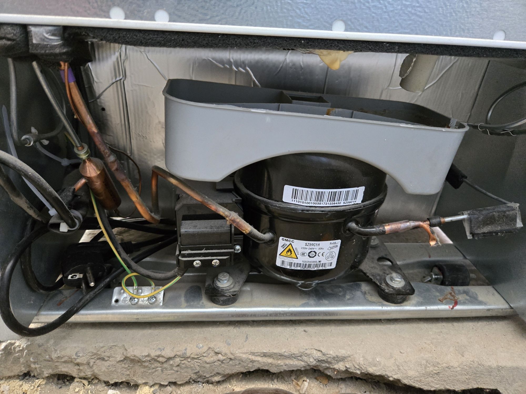 Холодильник Midea