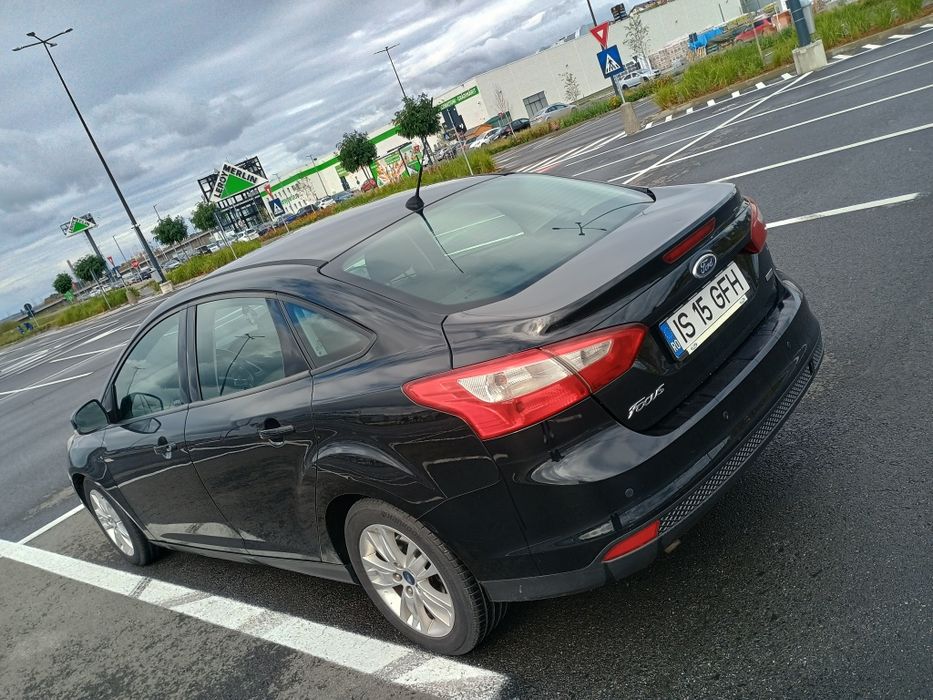 Vând Ford focus 3