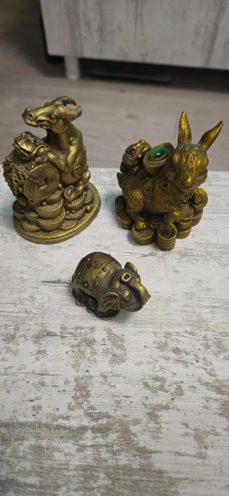 Vand figurine feng shui,diorame si stampe vechi asiatice. Vezi 8 poze