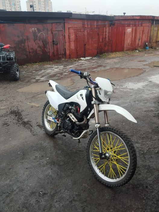 Мотоцикл эндуро 06