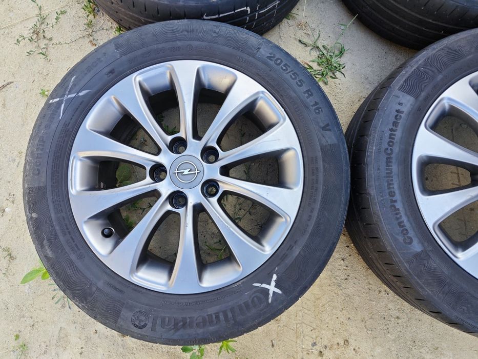 Jante Originale din Aluminiu de Opel Zafira pe 16"