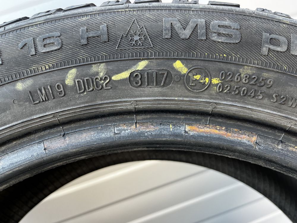 4 бр Зимни гуми 195/55/16/Uniroyal the rain tyre/MSPlus