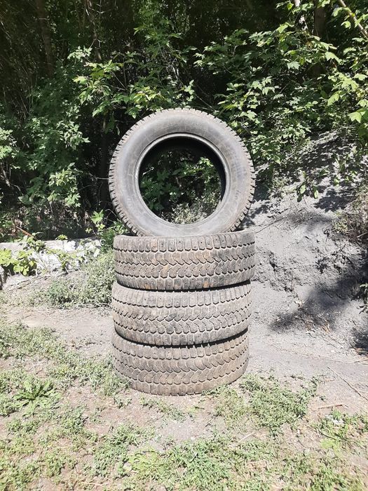 Продам шины R 18