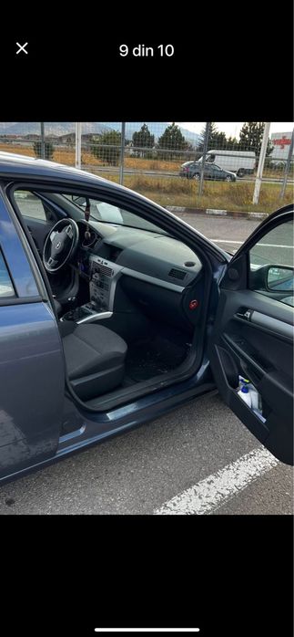 Opel astra h 2009 luna a 10