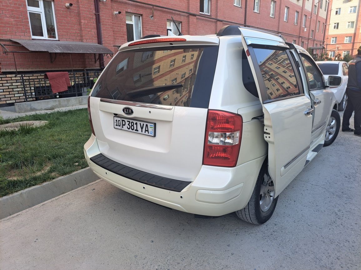 KIA Karnival elektropaket