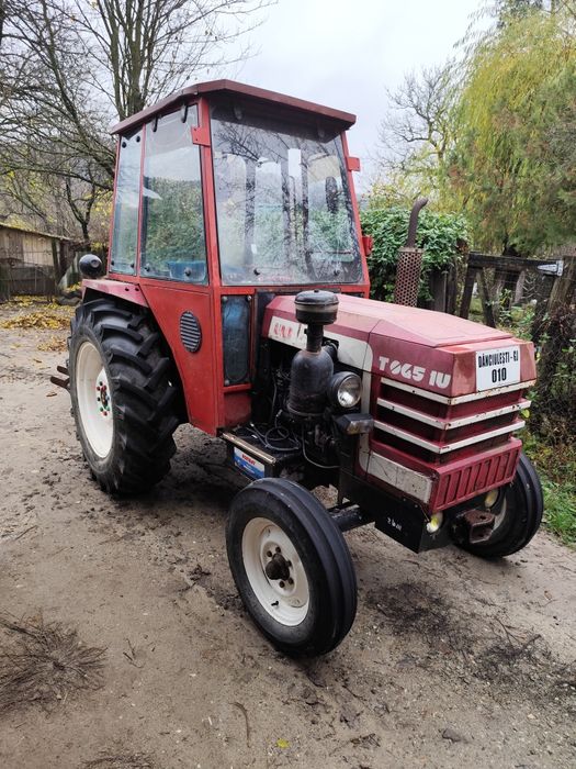 Tractor cu plug TO 445
