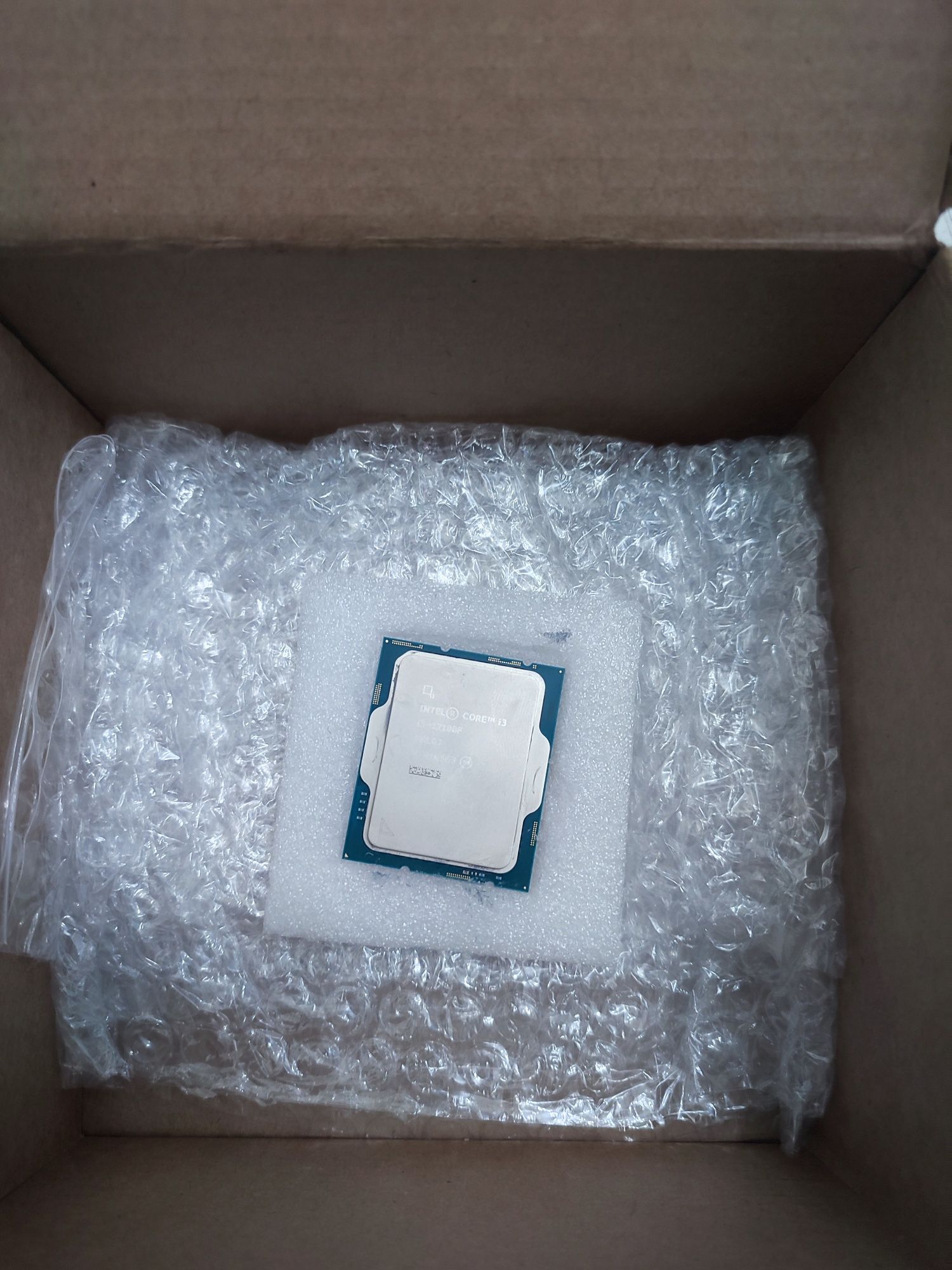 СРОЧНА ПРОДАМ Процессор Intel Core i3 12100F OEM