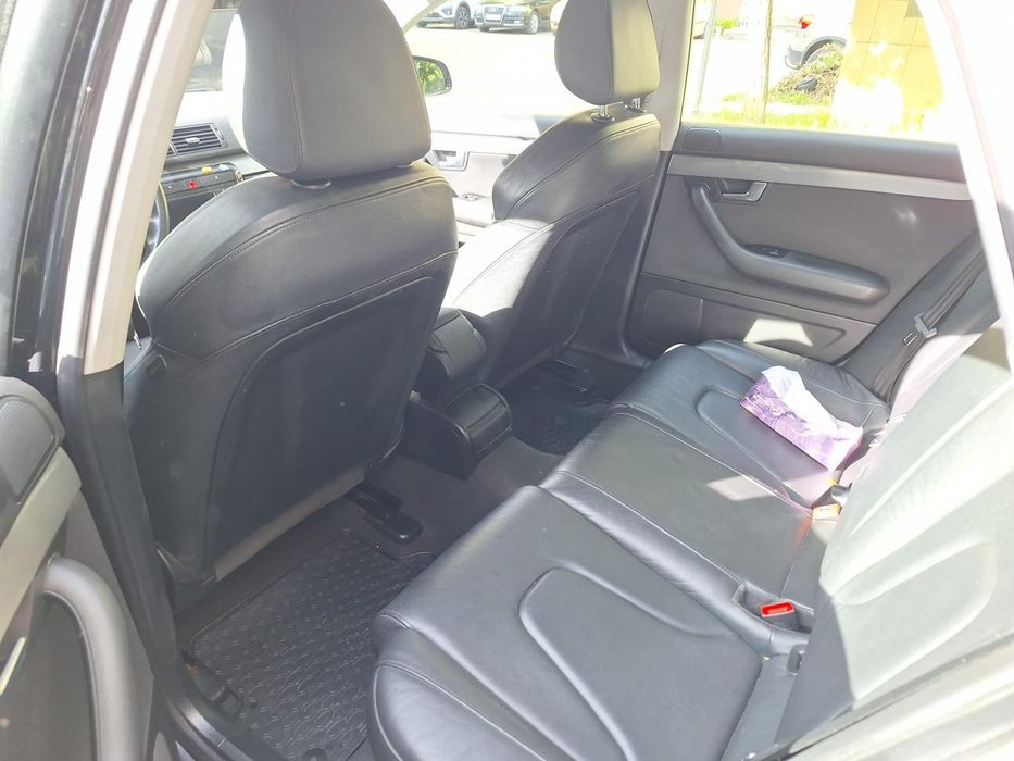 Audia A4 an 2006 1.9 TDI 116cp interior Sline 240.000 km