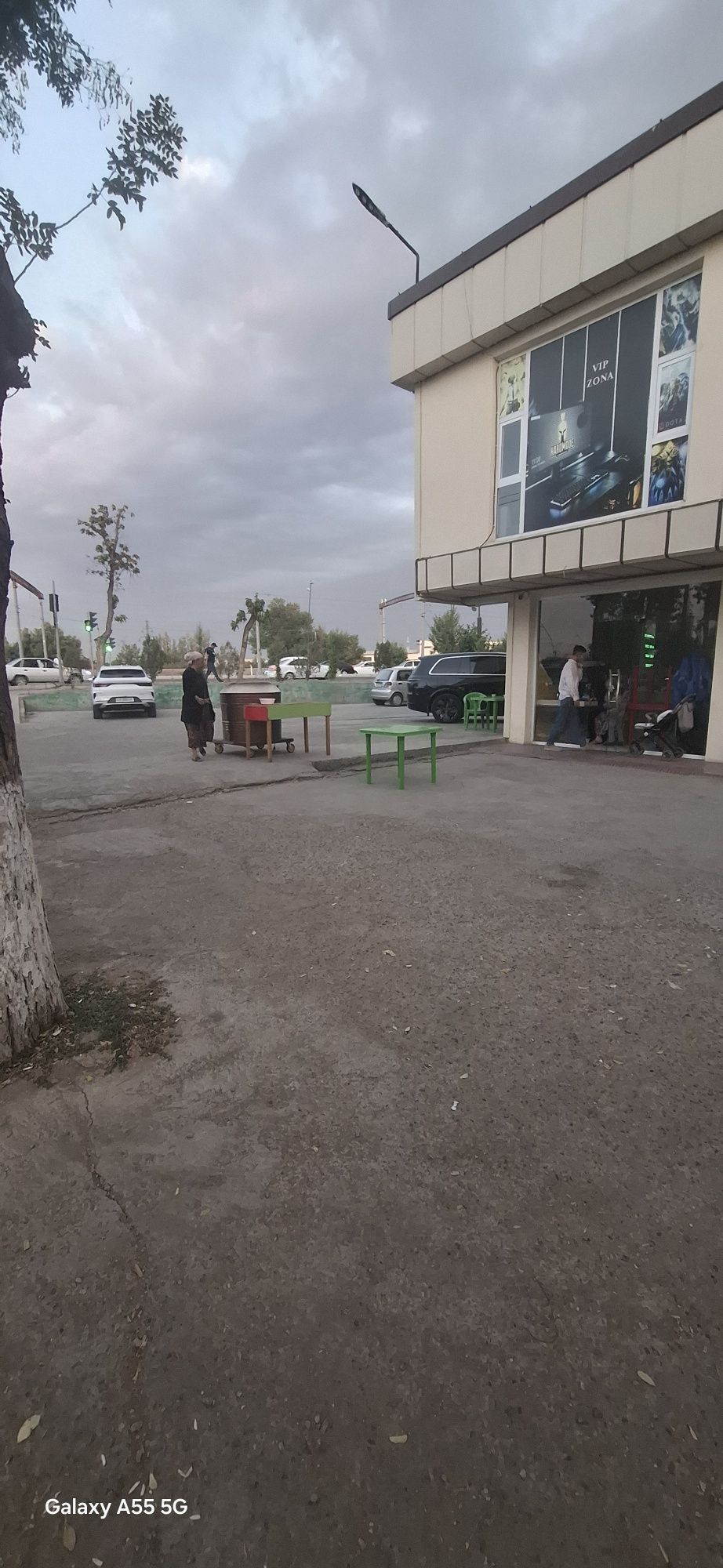 Shashlik joy arenda beriladi