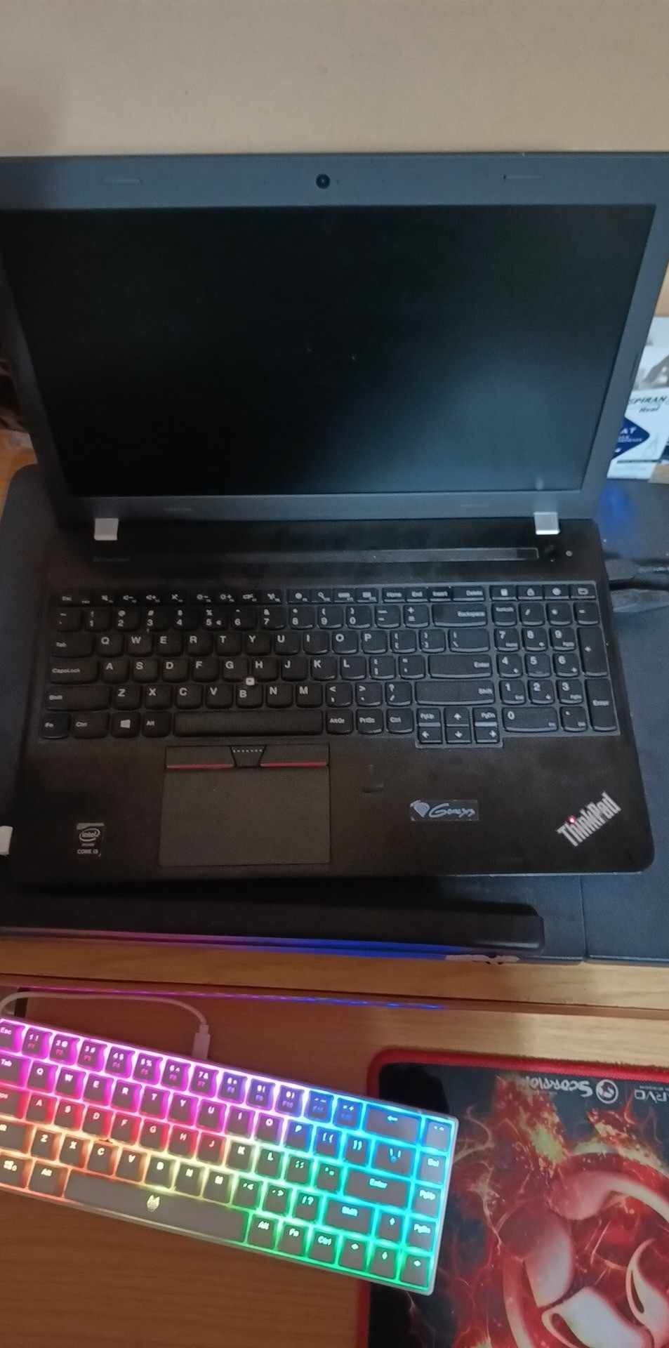 Vând laptop Lenovo Thinkpad