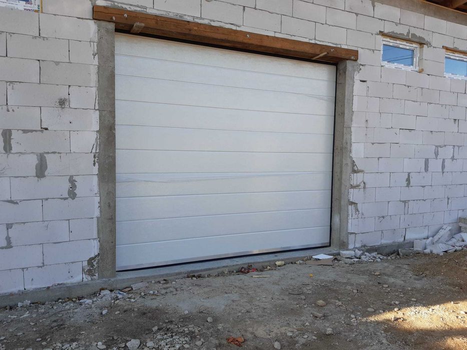 uși de garaj  stejar auriu