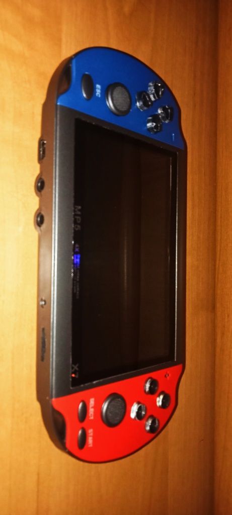 Consola portabila tip PSP NOUA
