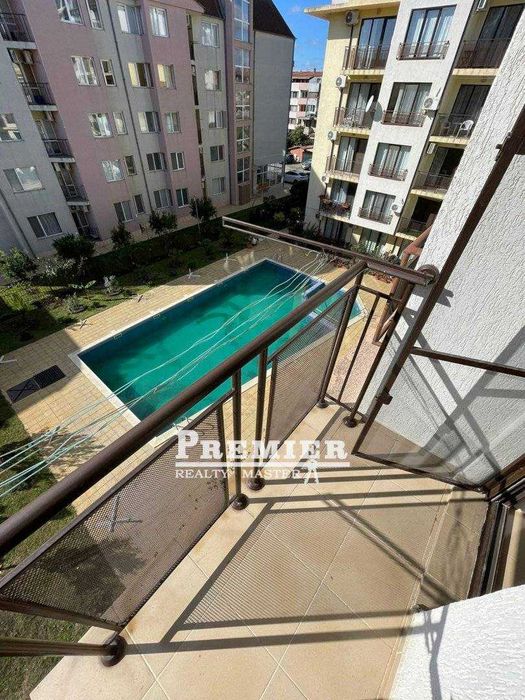 Продава се Тристаен апартамент в к.к. Слънчев бряг - 75 кв.м за 1094 €/кв.м - Снимка #4