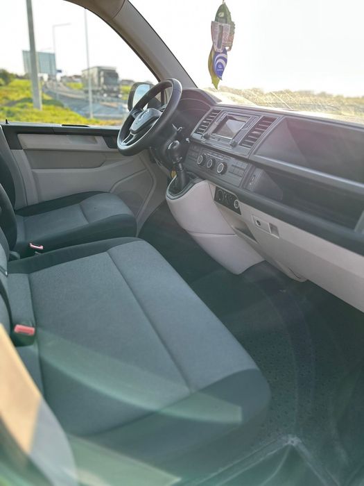 Volkswagen Transporter T6 9 locuri