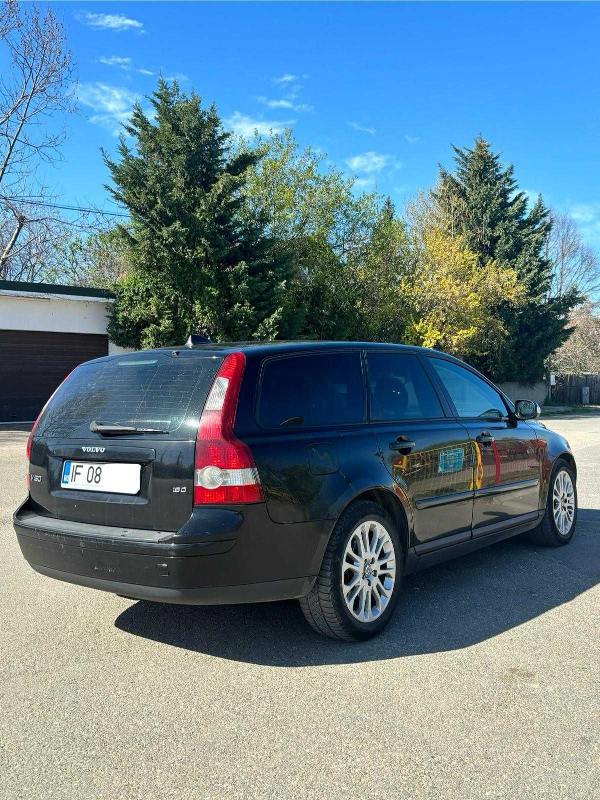 volvo v50 An fabricație 2006 diesel 1,6 110 cp unic proprietar în Ro