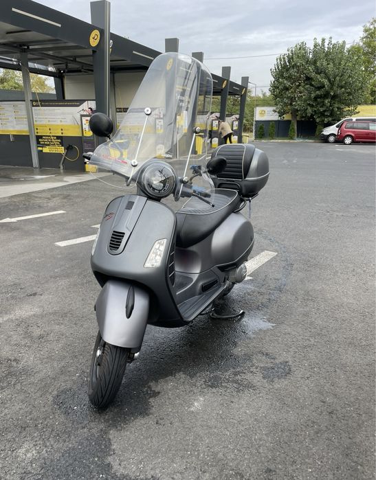 Vespa GTS 300 Super Sport