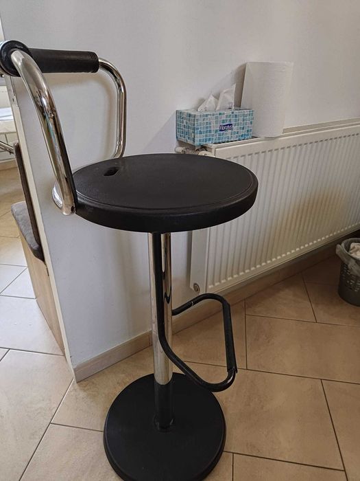 De vanzare scaun de bar negru