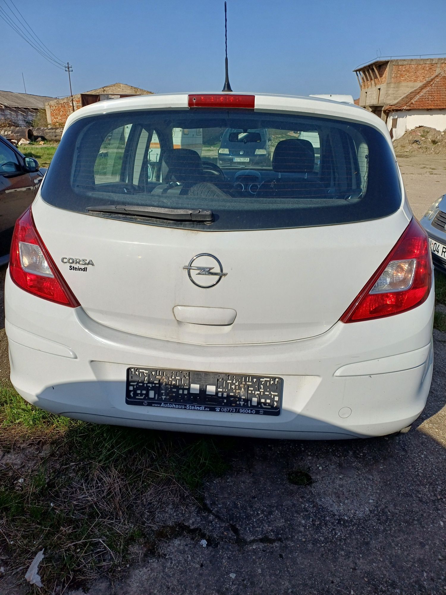 Opel Corsa 1.2 benzină an 2009