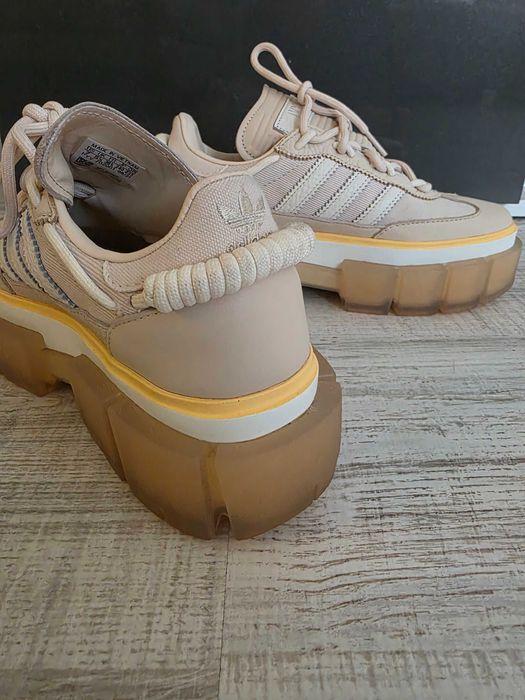 Adidas дамски маратонки