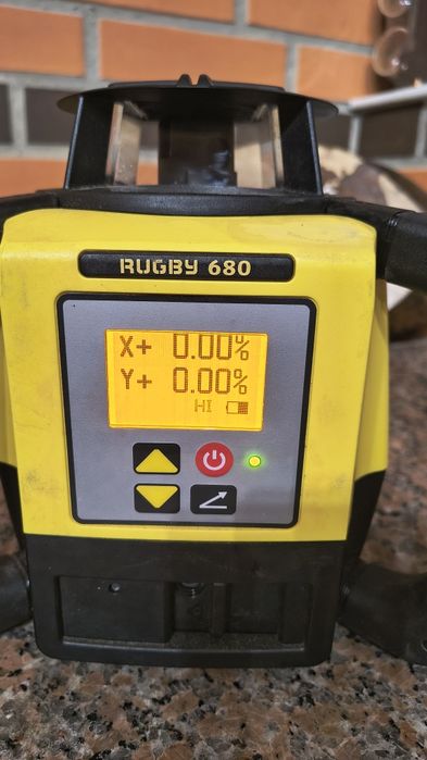 Leica nu hilti laser