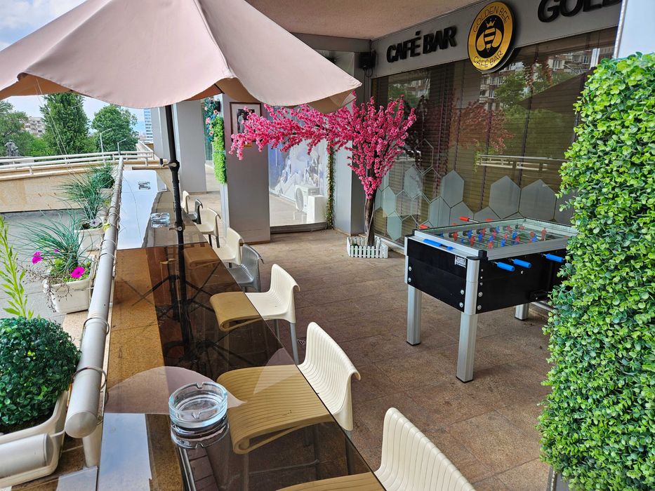 Зала за частни мероприятия Golden bee