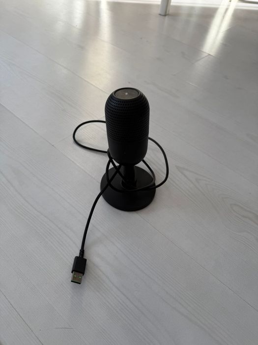 Продам микрофон Razer