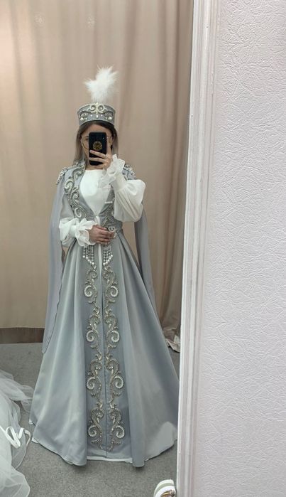 Продам платье на узату