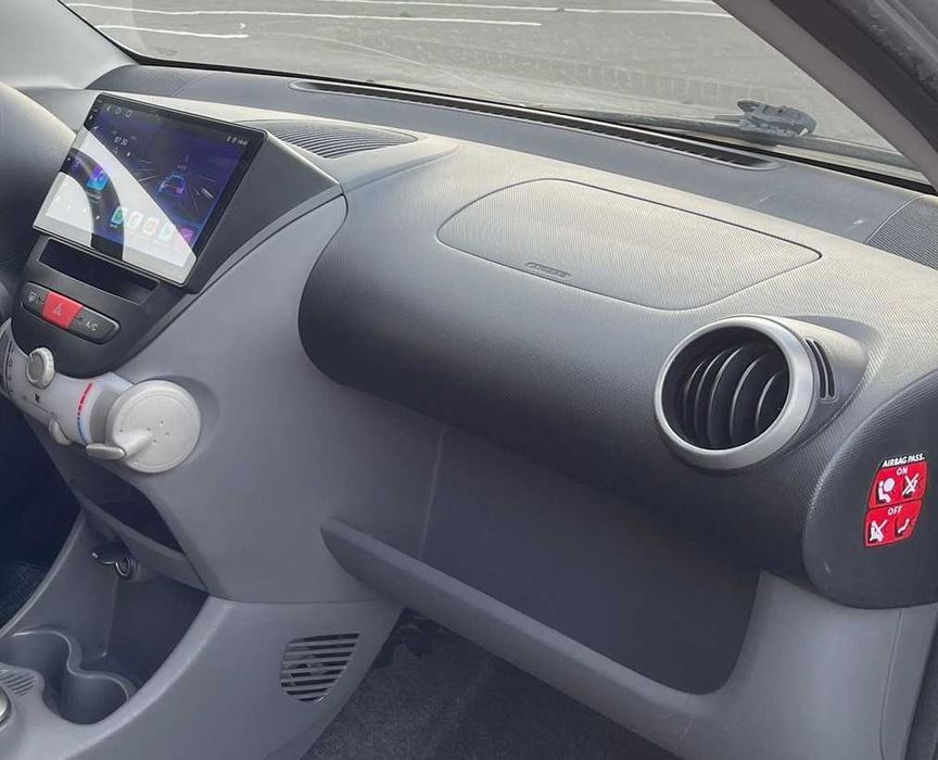 Peugeot 107 automat navigatie 10" android senzori parcare