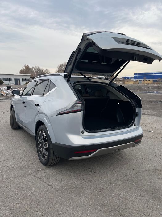 Gac Trumpchi GS4 full avtomobili sotiladi !