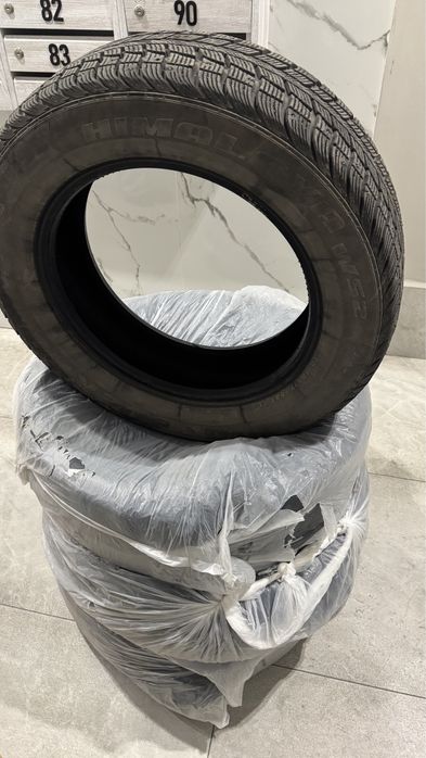 Зимние шины шипованые 225/60/17