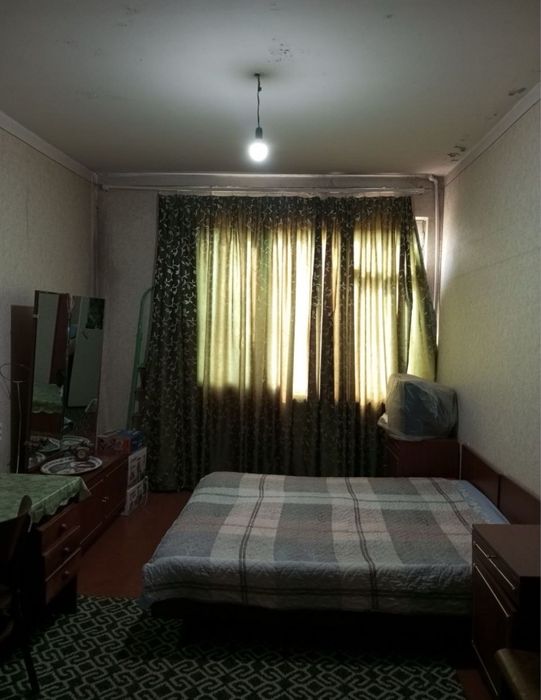 Продаётся 2х комнатная 2/2/4 Массив Феруза