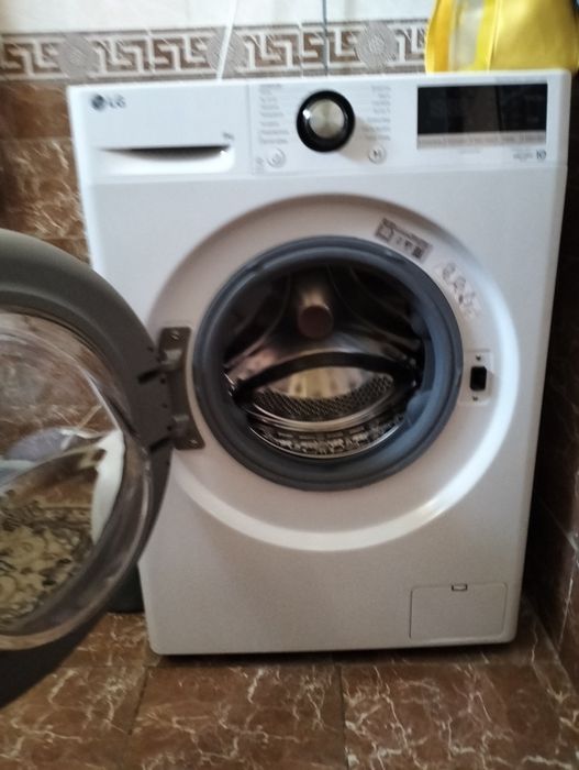 Продам Стиральная машина LG новый 8 кг