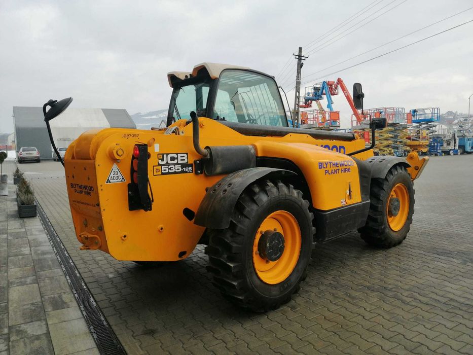 Incarcator frontal telescopic JCB 535-125