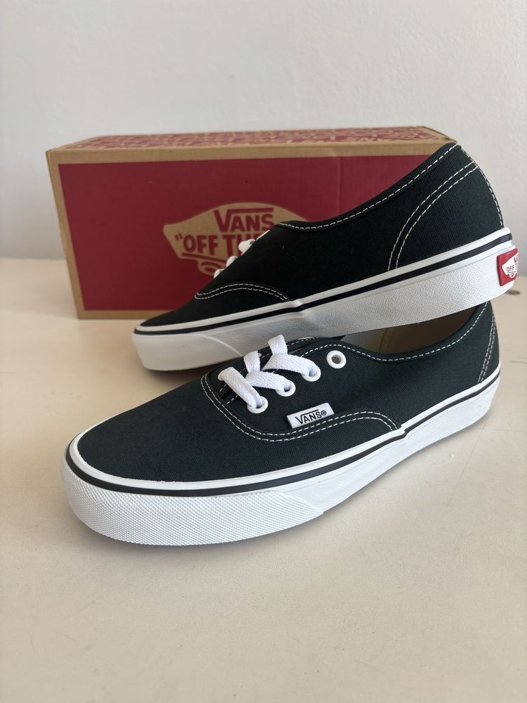 Vans Authentic Color Theory Scarab 37