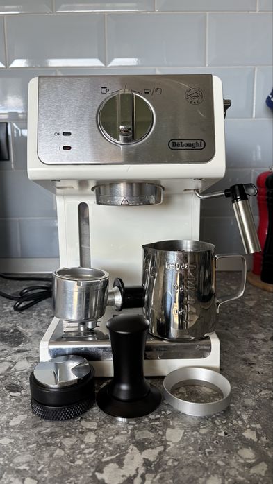 Espressor manual DeLonghi + Râșniță + accesorii